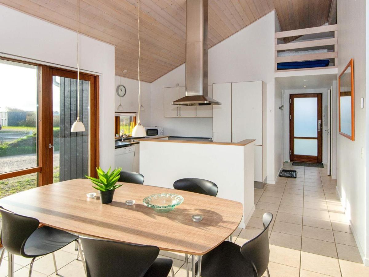 Three-Bedroom Holiday Home In Ulfborg 27 Thorsminde エクステリア 写真